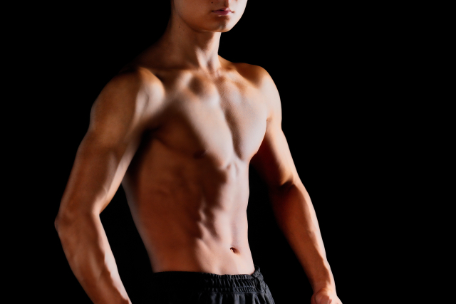 清潔感のある男性の筋肉